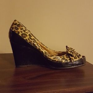 NWOB Leopard Aerosoles wedge heels
